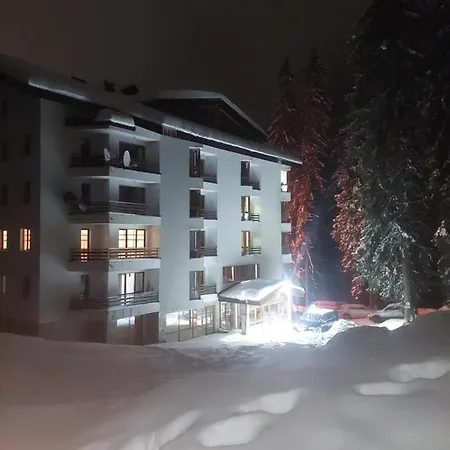 & In Apartment Pamporovo