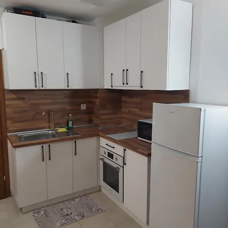 Apartment & In *